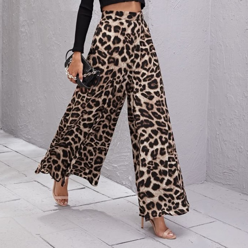 Leopard Print Wide-Leg Pants